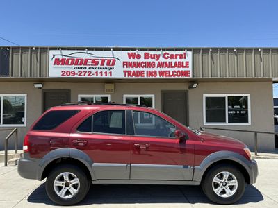 2004 Kia Sorento — side profile view