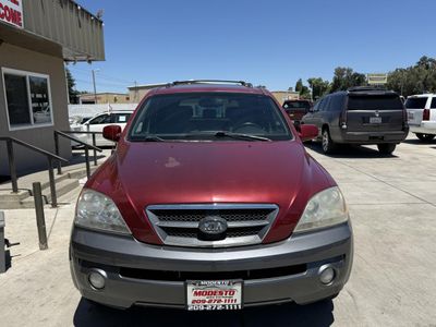 2004 Kia Sorento — photo 9 view