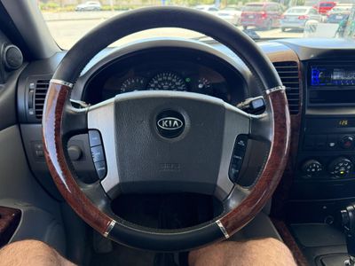 2004 Kia Sorento — photo 21 view