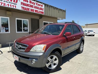 2004 Kia Sorento — photo 8 view