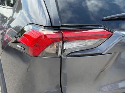 2024 Toyota RAV4 — photo 10 view