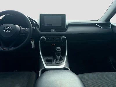 2024 Toyota RAV4 — photo 18 view