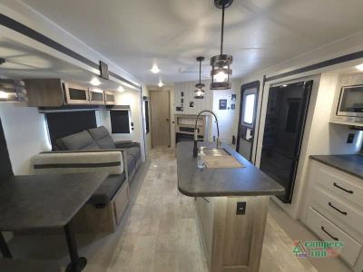 2024 Palomino Puma - Photo 21