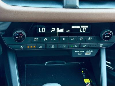 2026 Subaru Outback — photo 33 view