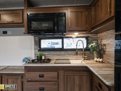 2025 Forest River RV Shockwave - Photo 11