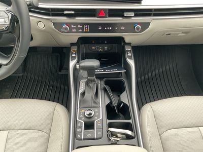 2026 Kia Sorento — photo 13 view