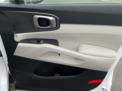 2026 Kia Sorento — photo 21 view