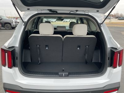 2026 Kia Sorento — photo 17 view