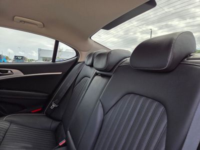 2023 Genesis G70 — photo 16 view
