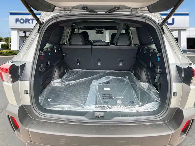 2026 Subaru Outback — photo 12 view