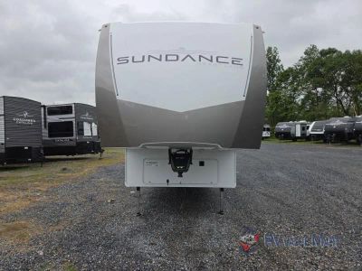 2027 Heartland Sundance — rear three-quarter view
