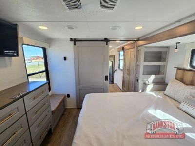 2026 Paradigm 340RL — photo 38 view