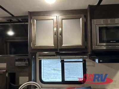 2020 Coachmen RV Spirit Ultra Lite - Photo 12