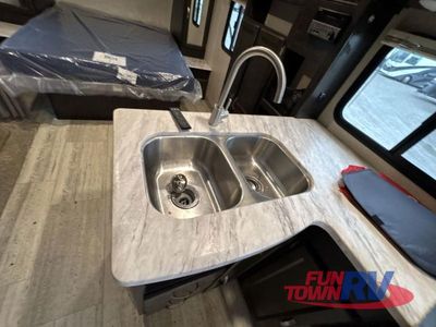 2020 Coachmen RV Spirit Ultra Lite - Photo 8