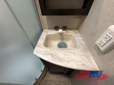 2020 Coachmen RV Spirit Ultra Lite - Photo 19