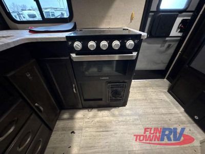 2020 Coachmen RV Spirit Ultra Lite - Photo 9