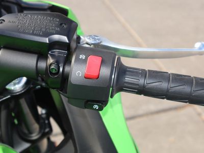 2026 Kawasaki Ninja 650 ABS - Photo 12