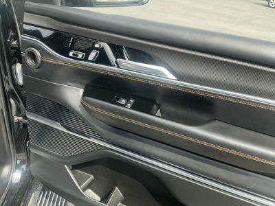 2024 Jeep Grand Wagoneer — photo 21 view