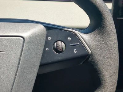 2024 Tesla Cybertruck — photo 28 view
