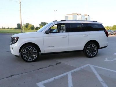 2025 Ford Expedition — side profile view
