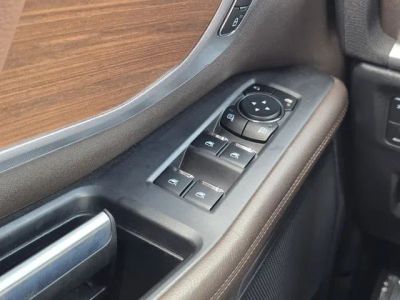 2025 Ford Expedition - Photo 17