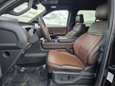 2025 Ford Expedition - Photo 14