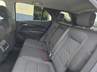 2020 Chevrolet Equinox — photo 18 view