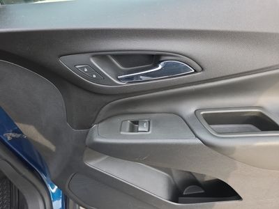 2020 Chevrolet Equinox — photo 21 view
