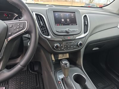 2020 Chevrolet Equinox — photo 13 view