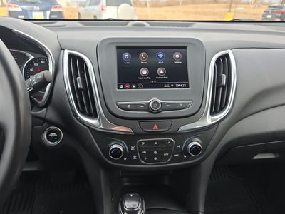 2020 Chevrolet Equinox — photo 11 view