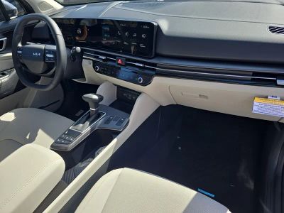 2026 Kia Sportage — photo 12 view