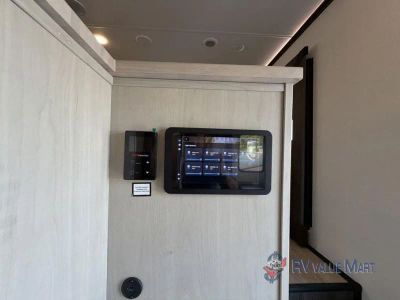 2027 Forest River RV Cherokee Arctic Wolf — photo 25 view