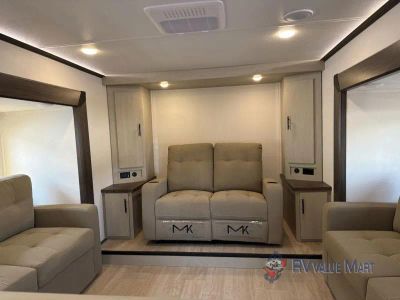 2027 Forest River RV Cherokee Arctic Wolf — photo 19 view