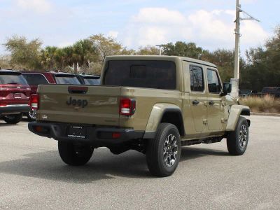 2026 Jeep Gladiator — side profile view