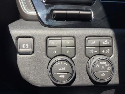2026 Chevrolet Silverado 1500 — photo 11 view