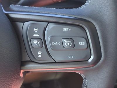 2026 Jeep Gladiator — photo 27 view