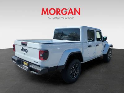 2026 Jeep Gladiator — detail view