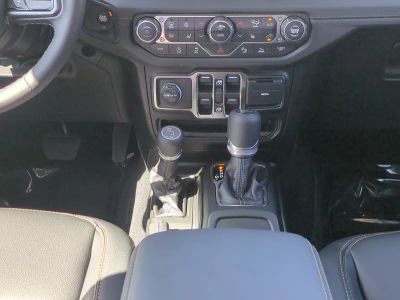2026 Jeep Gladiator — photo 20 view