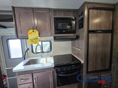 2025 Winnebago Minnie Winnie - Photo 15