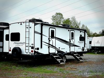2024 Forest River Flagstaff Super Lite - Photo 2