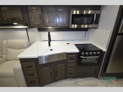 2023 Coachmen RV Mirada - Photo 30