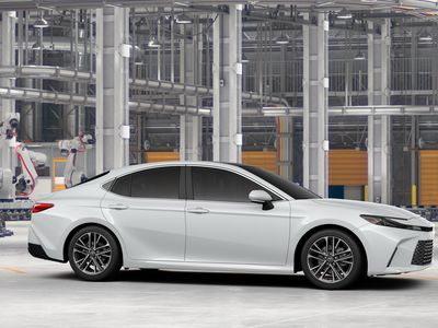 2026 Toyota Camry - Photo 15