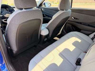 2025 Hyundai Elantra - Photo 33