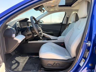 2025 Hyundai Elantra - Photo 28