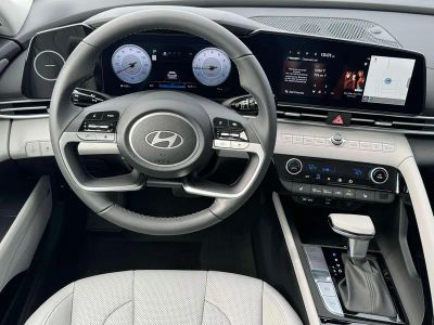 2025 Hyundai Elantra - Photo 53