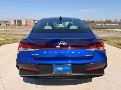 2025 Hyundai Elantra - Photo 4
