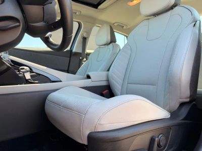 2025 Hyundai Elantra - Photo 30