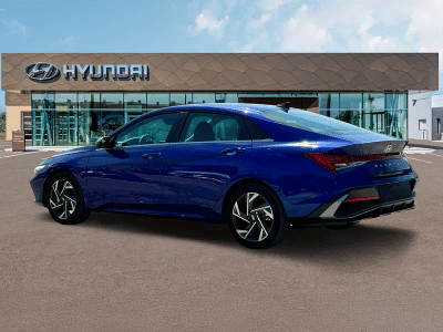 2025 Hyundai Elantra - Photo 40