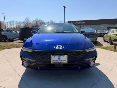 2025 Hyundai Elantra - Photo 8