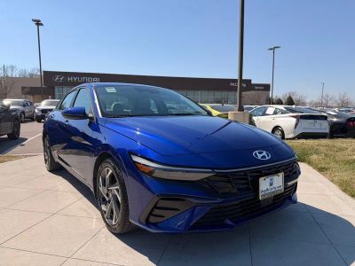 2025 Hyundai Elantra - Photo 7